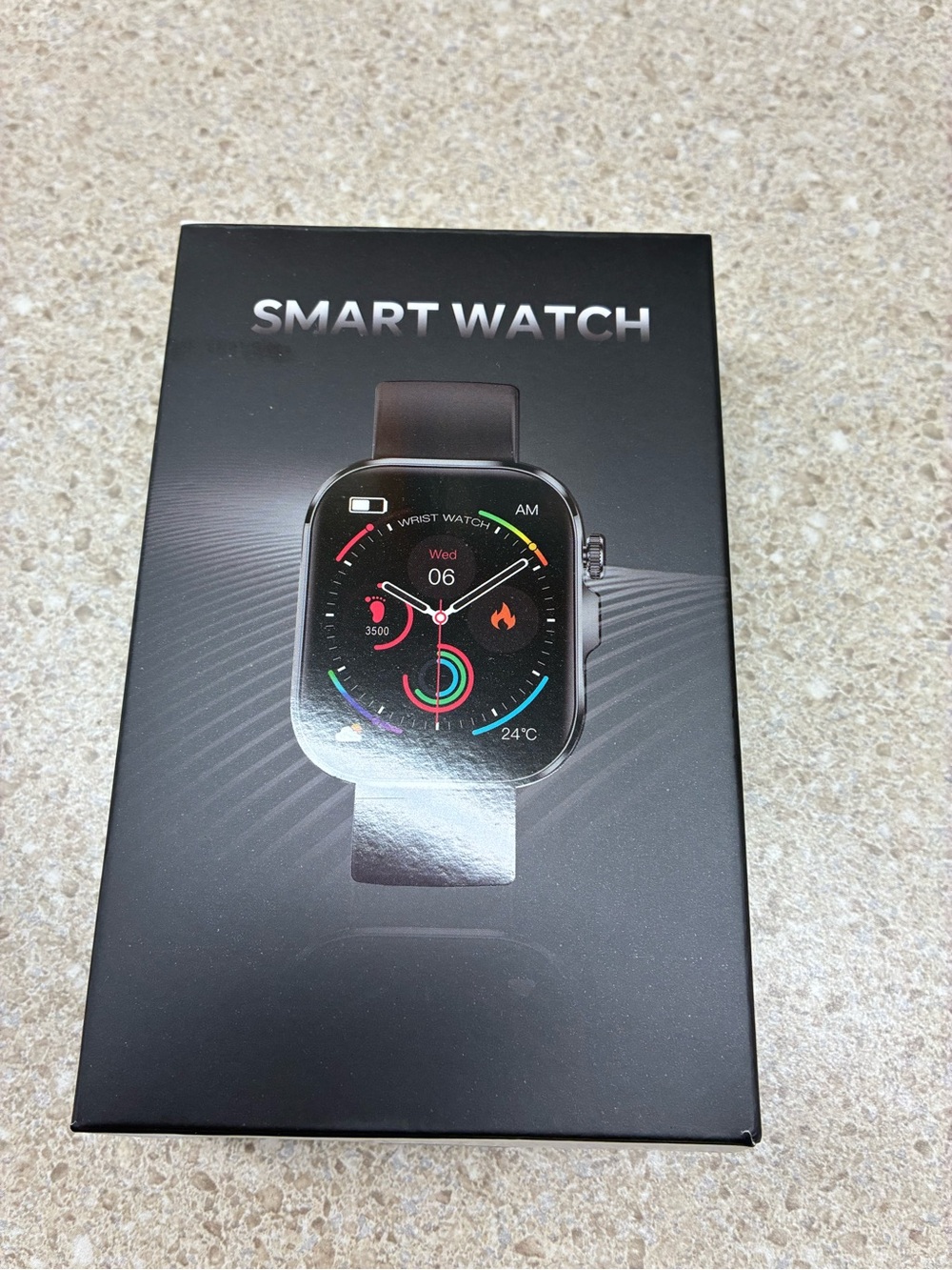 Gold Smart Watch with Touchscreen and Fitness Tracking